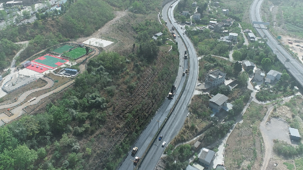 長(zhǎng)道如弦，撥啟新章——G108線利州區(qū)瓷窯鋪至天立學(xué)校路口段大修工程項(xiàng)目建設(shè)側(cè)記